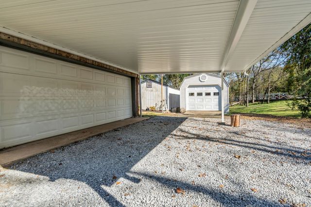 110 Sterling Ct, Hendersonville, TN 37075