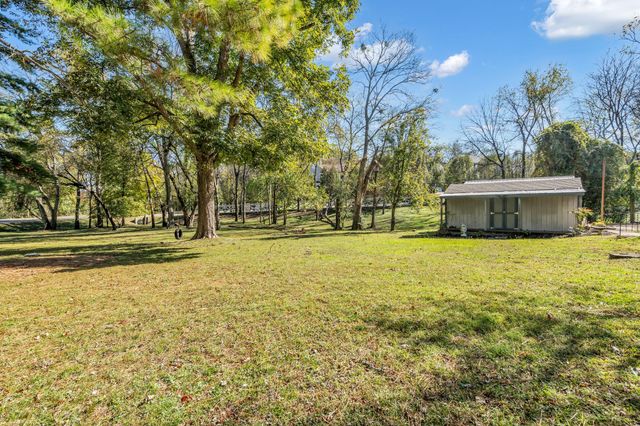 110 Sterling Ct, Hendersonville, TN 37075