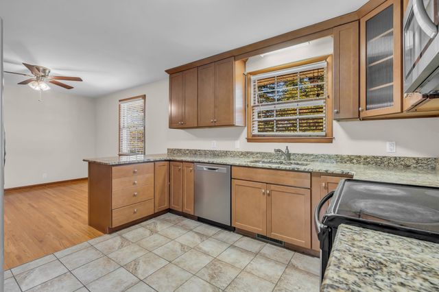 110 Sterling Ct, Hendersonville, TN 37075