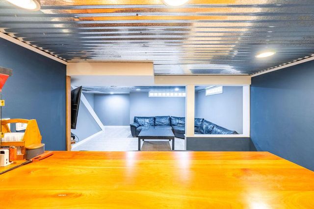 4102 Riverview DRIVE, La Crosse, WI 54601