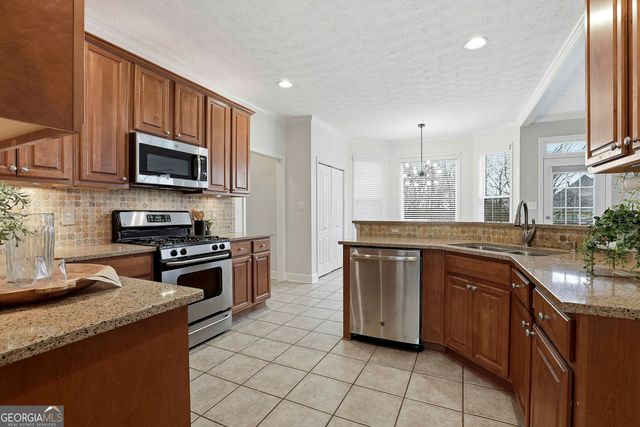 262 Otter Circle, Fayetteville, GA 30215