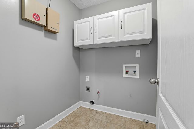 262 Otter Circle, Fayetteville, GA 30215