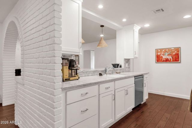 4501 N 30TH Place, Phoenix, AZ 85016