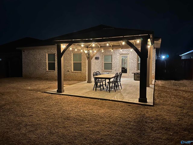 317 Ivyleaf Drive NW, Madison, AL 35757