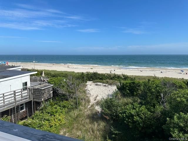 52 Lewis Walk, Cherry Grove, NY 11782