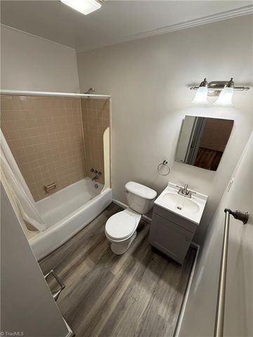 847 W 6th Street E, Winston-salem, NC 27101