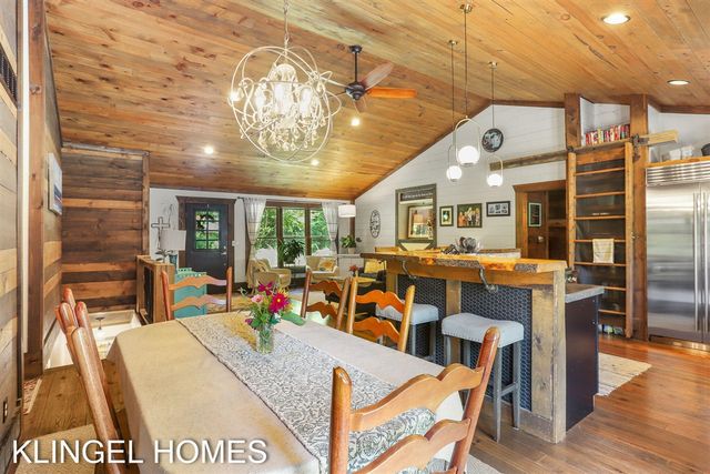 13698 Stearns Court, Grand Haven, MI 49417