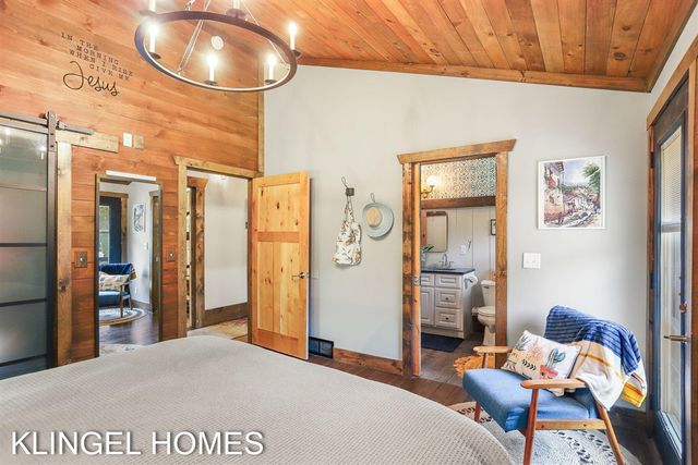 13698 Stearns Court, Grand Haven, MI 49417