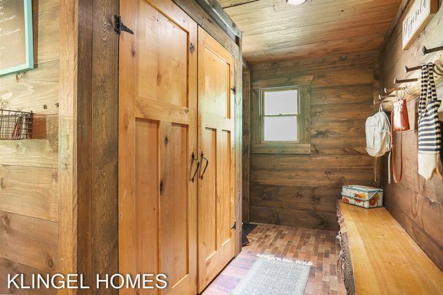 13698 Stearns Court, Grand Haven, MI 49417