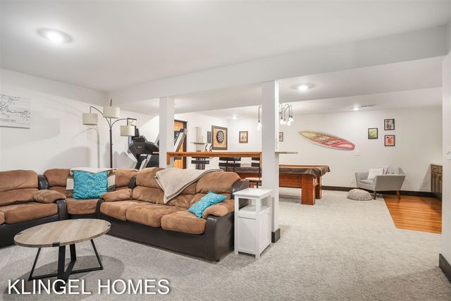 13698 Stearns Court, Grand Haven, MI 49417