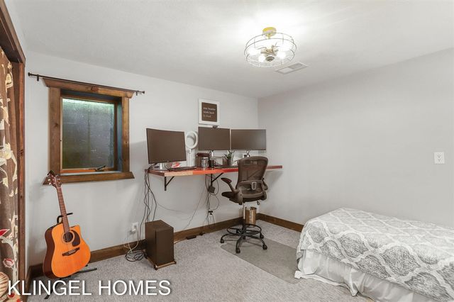 13698 Stearns Court, Grand Haven, MI 49417