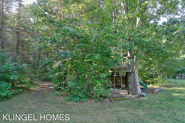 13698 Stearns Court, Grand Haven, MI 49417