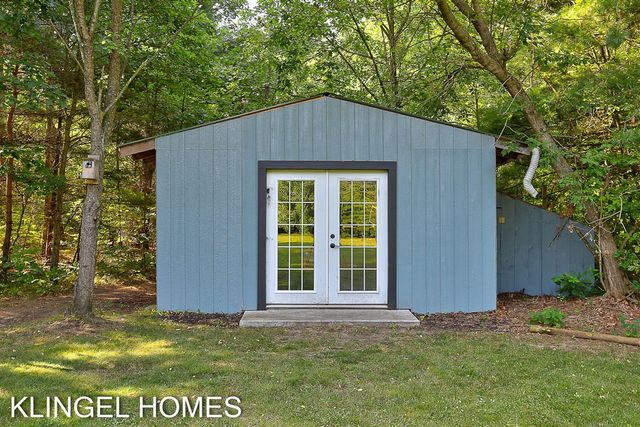 13698 Stearns Court, Grand Haven, MI 49417