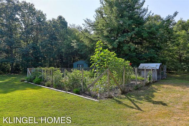 13698 Stearns Court, Grand Haven, MI 49417