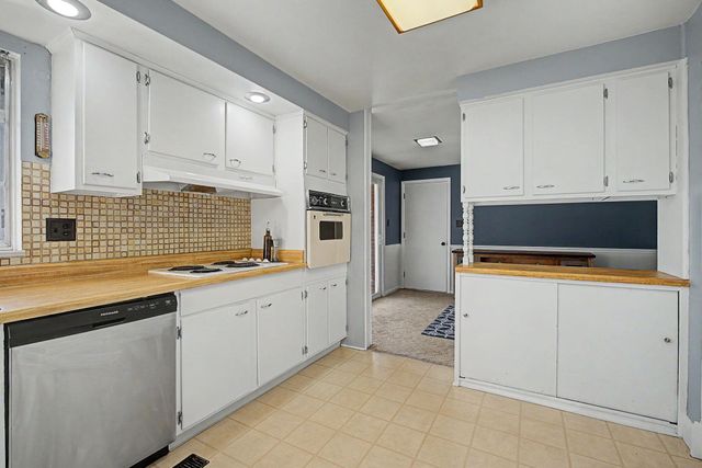 1154 Rona Parkway Drive 1154 Rona Parkway Drive, Fairborn, OH 45324