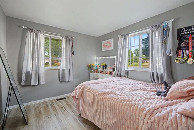 1154 Rona Parkway Drive 1154 Rona Parkway Drive, Fairborn, OH 45324