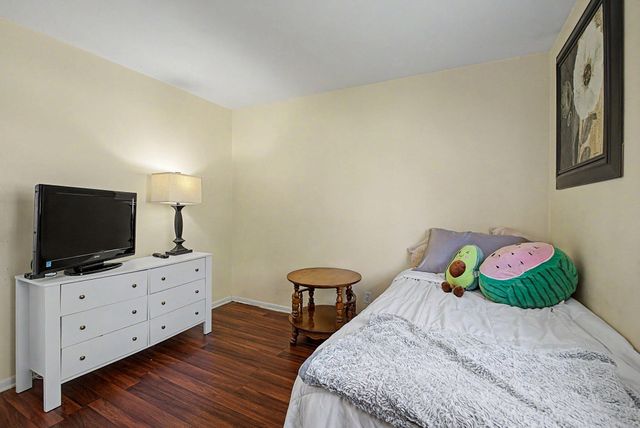 1154 Rona Parkway Drive 1154 Rona Parkway Drive, Fairborn, OH 45324