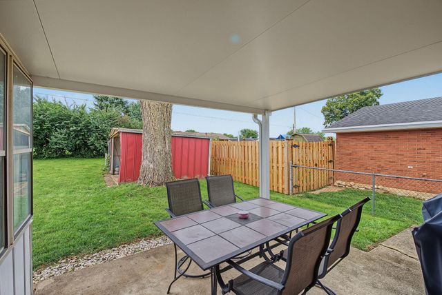 1154 Rona Parkway Drive 1154 Rona Parkway Drive, Fairborn, OH 45324