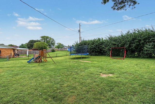 1154 Rona Parkway Drive 1154 Rona Parkway Drive, Fairborn, OH 45324