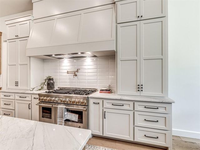 396 Old Creek Road, Edmond, OK 73034