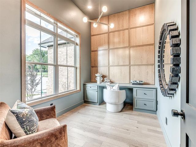 396 Old Creek Road, Edmond, OK 73034