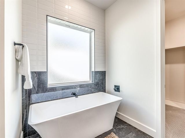 396 Old Creek Road, Edmond, OK 73034