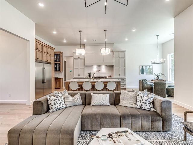 396 Old Creek Road, Edmond, OK 73034