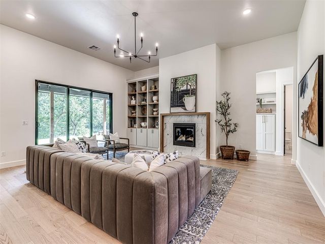 396 Old Creek Road, Edmond, OK 73034