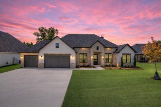 396 Old Creek Road, Edmond, OK 73034