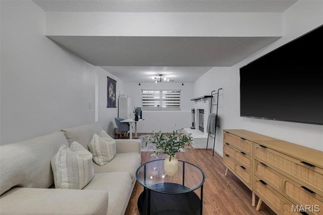 4205 Sunny Glen Court, Arnold, MO 63010