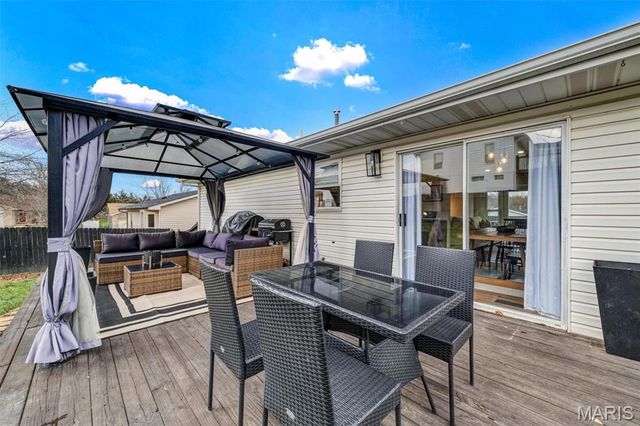 4205 Sunny Glen Court, Arnold, MO 63010