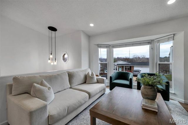 4205 Sunny Glen Court, Arnold, MO 63010