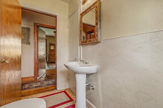922 Runneburg Road, Crosby, TX 77532