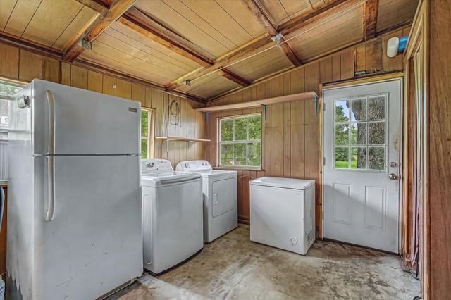 922 Runneburg Road, Crosby, TX 77532