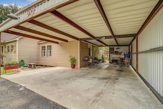 922 Runneburg Road, Crosby, TX 77532