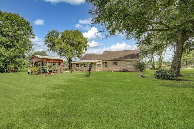 922 Runneburg Road, Crosby, TX 77532