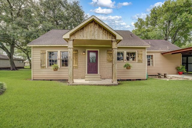922 Runneburg Road, Crosby, TX 77532