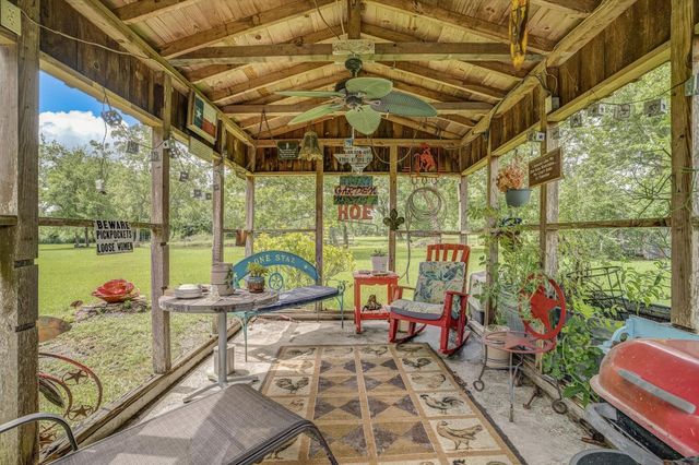 922 Runneburg Road, Crosby, TX 77532