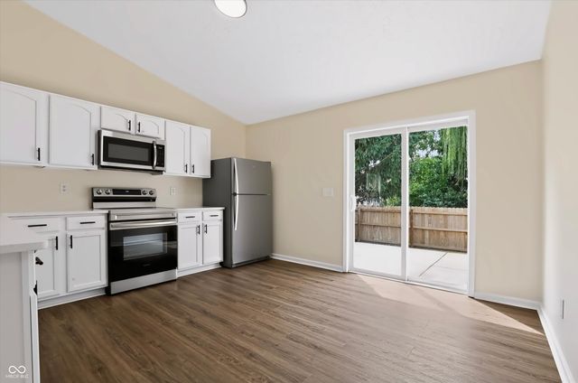 1180 Dahlgren Lane, Cicero, IN 46034