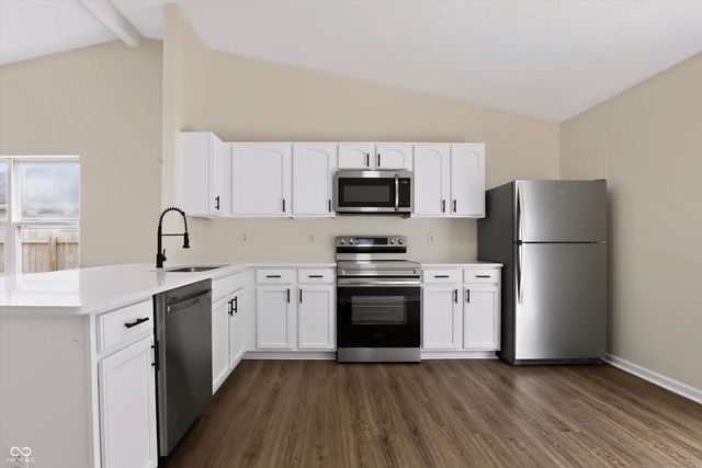 1180 Dahlgren Lane, Cicero, IN 46034