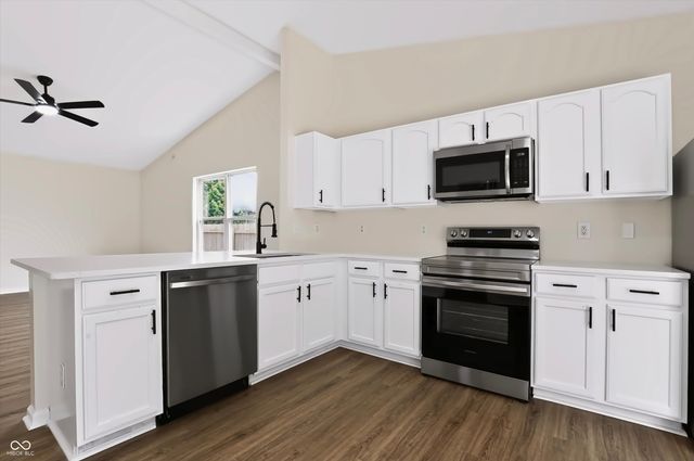 1180 Dahlgren Lane, Cicero, IN 46034