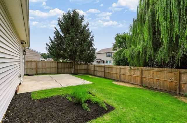 1180 Dahlgren Lane, Cicero, IN 46034