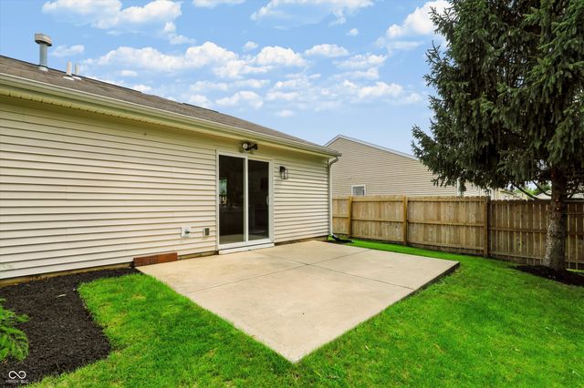 1180 Dahlgren Lane, Cicero, IN 46034