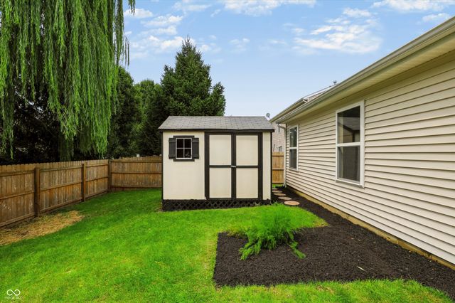 1180 Dahlgren Lane, Cicero, IN 46034