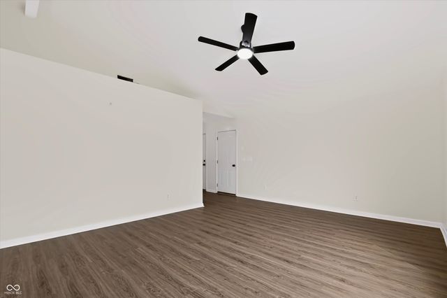 1180 Dahlgren Lane, Cicero, IN 46034