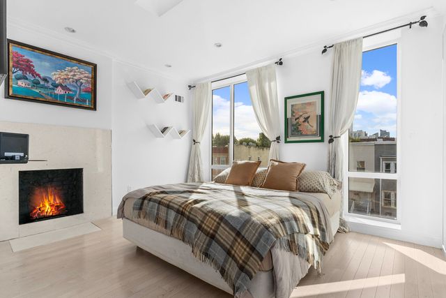 15 DEWEY Place, New York City, NY 11233