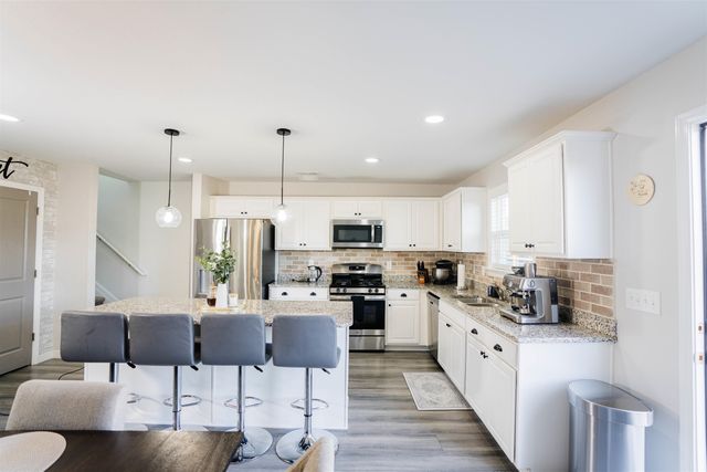 836 Alley Ridge Dr, Inman, SC 29349