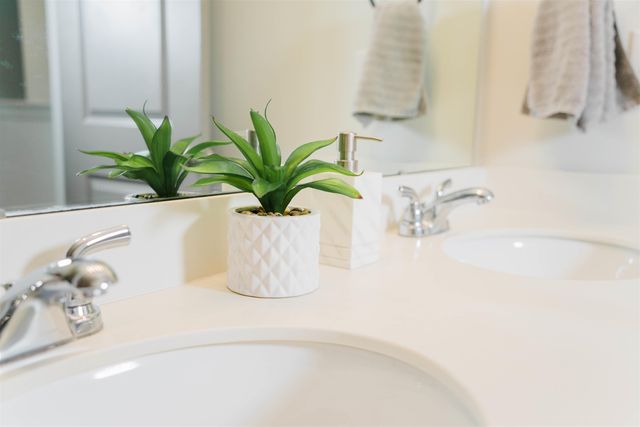 836 Alley Ridge Dr, Inman, SC 29349