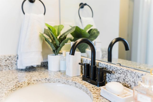 836 Alley Ridge Dr, Inman, SC 29349