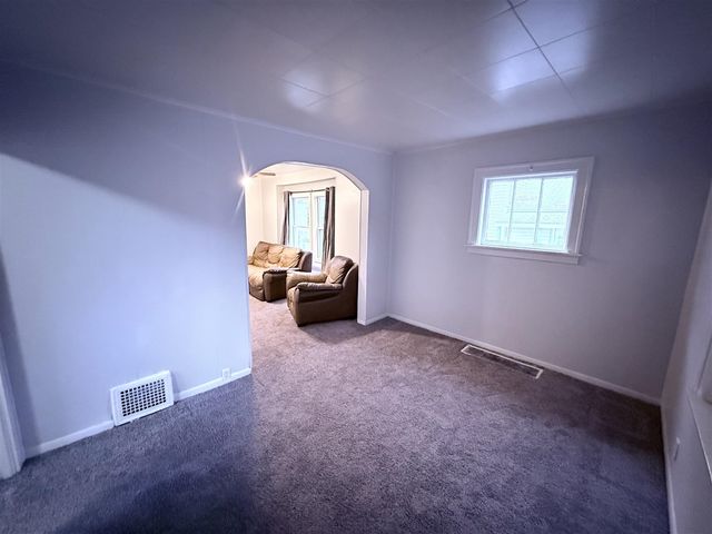 1317 Illinois Avenue, Lansing, MI 48906